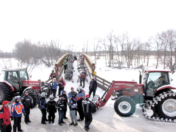 Snowmobile-4.jpg